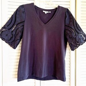CHICOS navy lace sleeve tee size 1 / us medium 8 equivalent